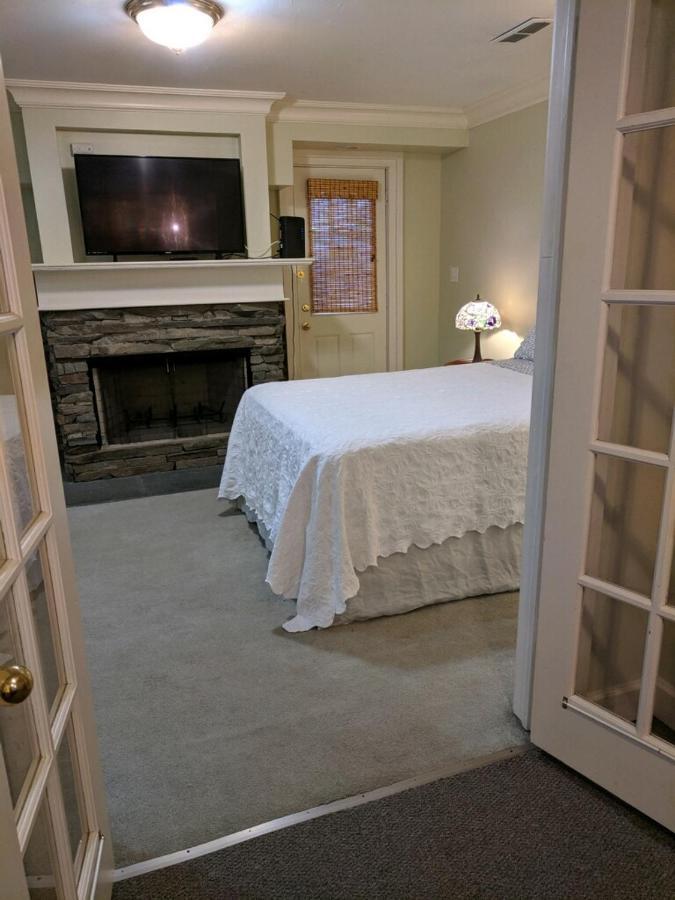 לוויסטון Niagara Mansion Carriage Suite מראה חיצוני תמונה