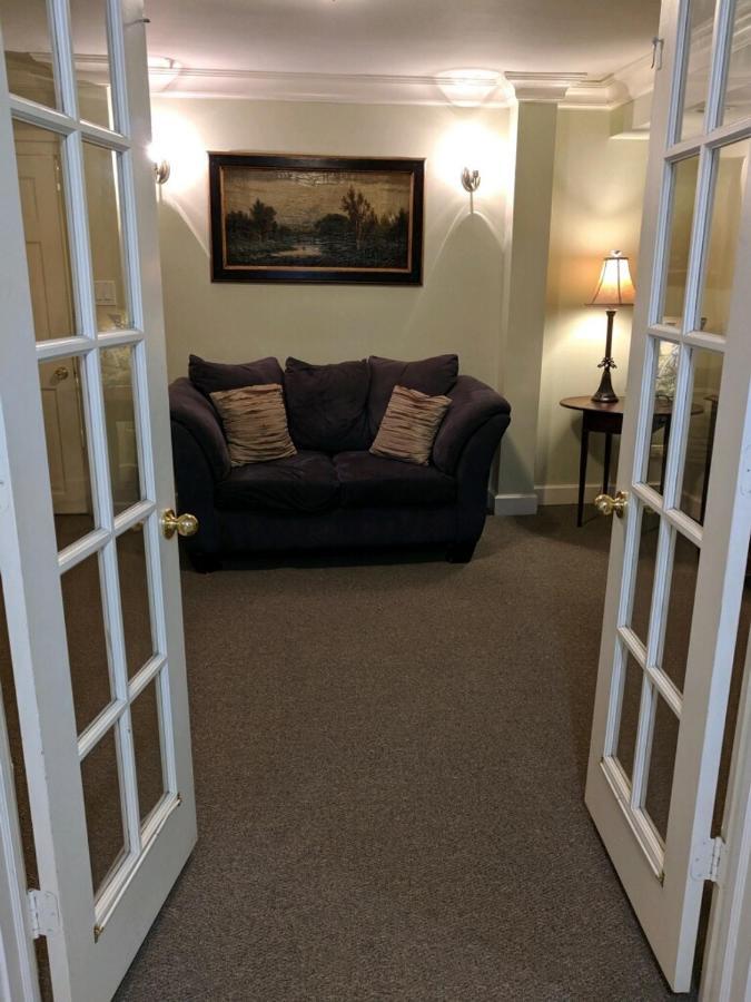 לוויסטון Niagara Mansion Carriage Suite מראה חיצוני תמונה